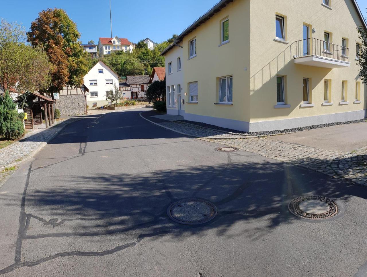 Monteurzimmer Ferienwohnungen Fritsche-Tauberbischofsheim Dittwar エクステリア 写真