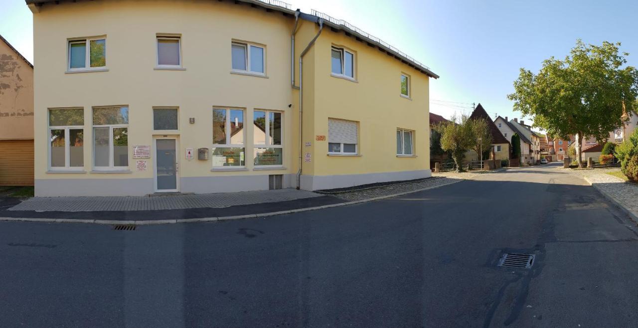 Monteurzimmer Ferienwohnungen Fritsche-Tauberbischofsheim Dittwar エクステリア 写真
